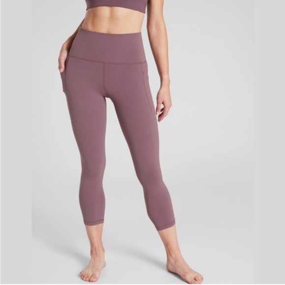 Athleta Pants - Athleta Salutation High Waisted Pocket Leggings – 7/8 Length (XXS) – Mauve